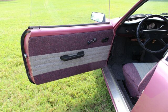 1974 Volkswagen Karmann Ghia Coupe 1600cc Air Cooled 80+ HD Pictures - photo 11
