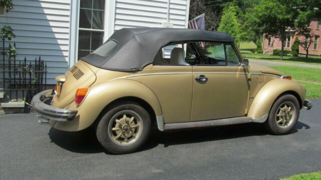 1974 Volkswagen Super Beetle Convertible (Sunbug) 1974 Volkswagen Beetle - Classic
