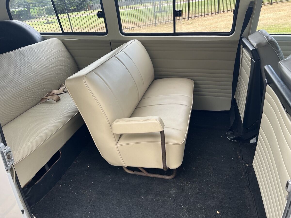 1974 Volkswagen Van - photo 8