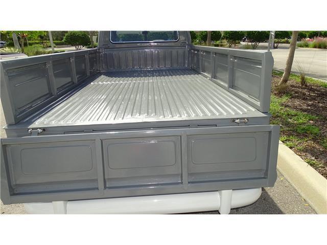 1974 Volkswagen UTILITY VAN RESTORED - photo 10