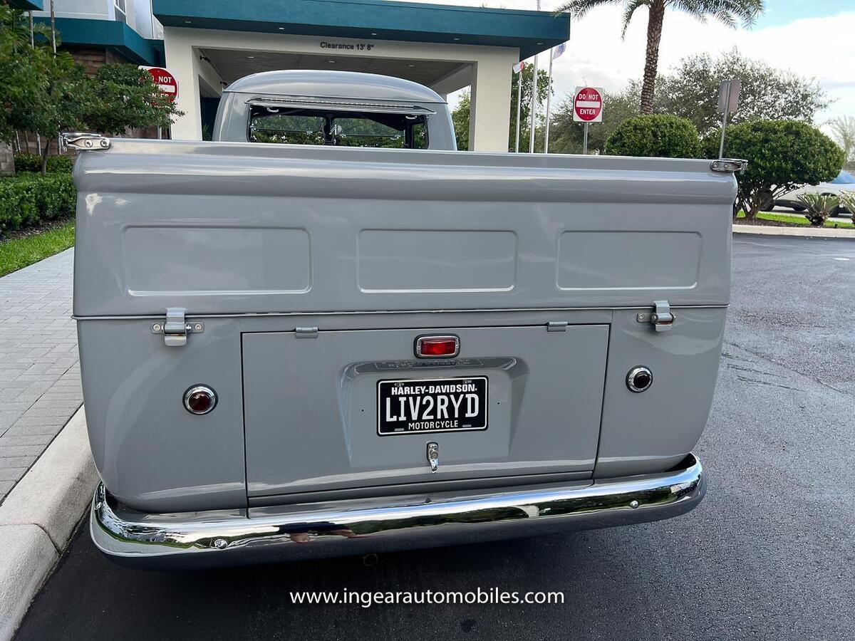 1974 Volkswagen Bus Van VW Bus SingleCab Type 2 - photo 11