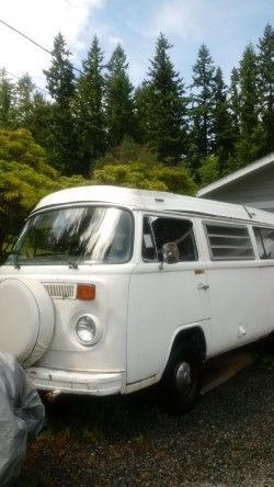 1974 Volkswagon Camper Van 1974 Volkswagen Bus/Vanagon