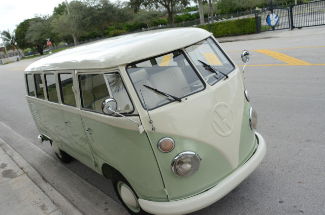 1974 VW 15 Window Bus vanagon Kombi volkswagen similar to 1960 1967 1974 Volkswagen Bus/Vanagon 15 Window