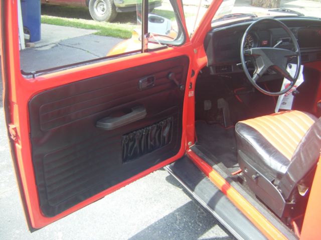 1974 Volkswagen Beetle - Classic red/black - photo 10