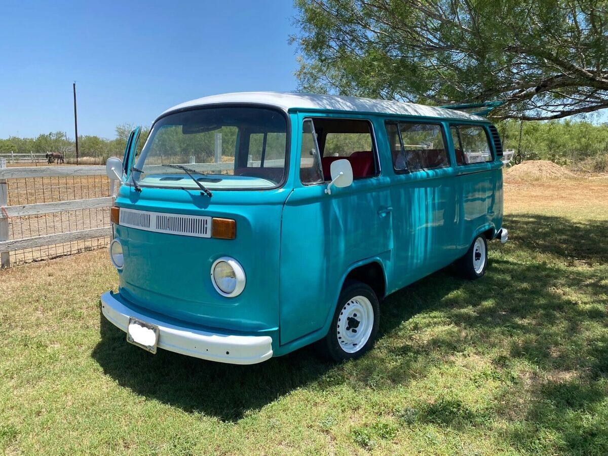 1974 VW Bus - Interior is Red & Black lounge 1974 Volkswagen Bus/Vanagon