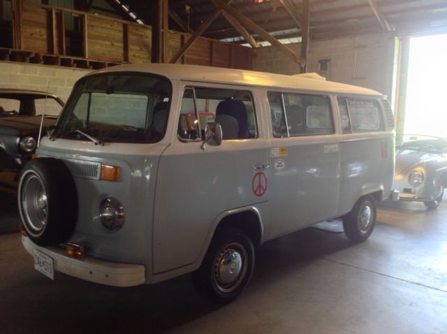 1974 Volkswagen Bus/Vanagon Type two micro bus - photo 2