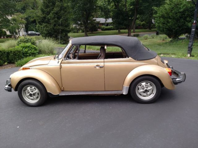 1974 VW Super Beetle "Sun Bug" Convertible 1974 Volkswagen Beetle - Classic Sun Bug