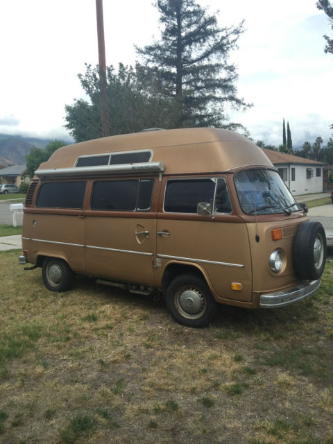 1974 VW"Safare"CustomCamper~HighTop~Slps4~2.0 Liter~DualCarbs~RustFree~AllOrig~ 1974 Volkswagen Bus/Vanagon
