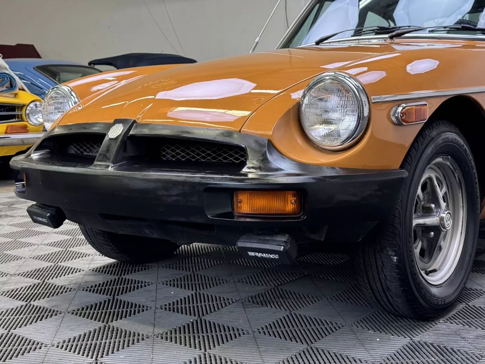 1974 MG MGB - photo 3