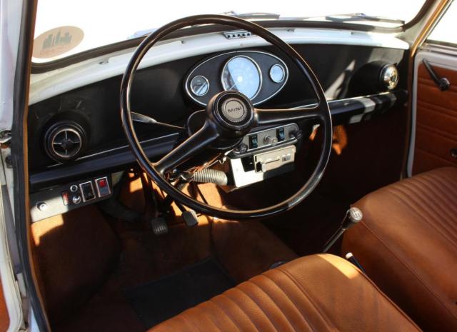 1975 Austin Mini 1000 -- - photo 4