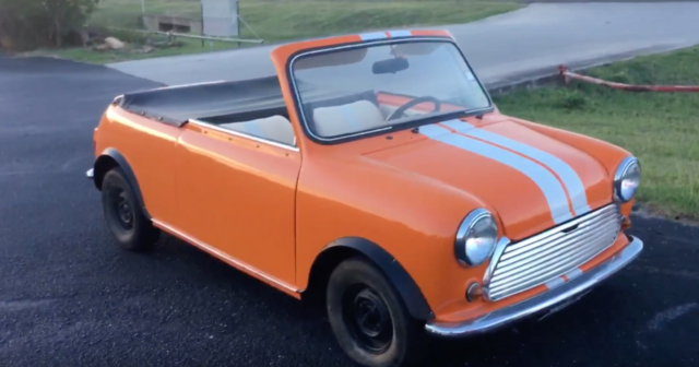 1975 Austin Mini Convertible - photo 2