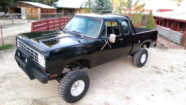 1975 Dodge Power Wagon - photo 2