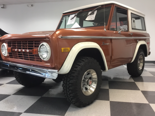 1975 BRONCO RESTORED 302/C-4 AUTOMATIC, 4X4 NICE EARLY BRONCO. 1975 Ford Bronco