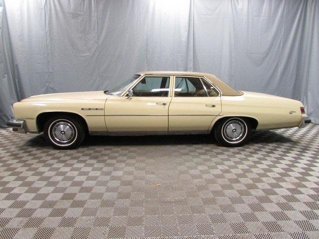 1975 Buick LeSabre - photo 2
