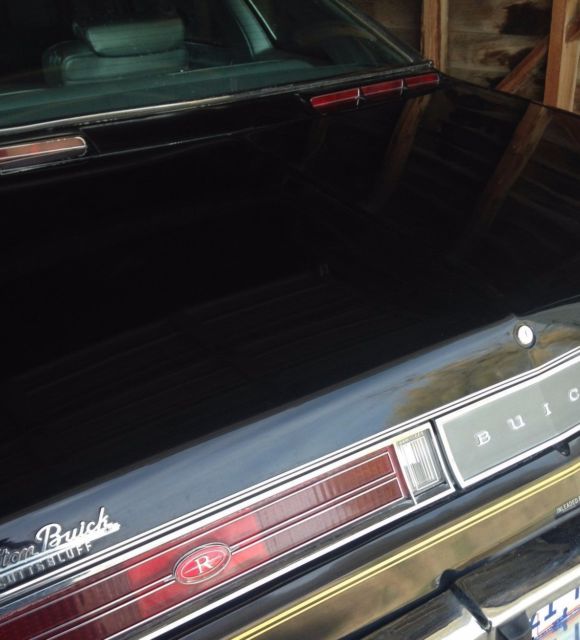 1975 Buick Riviera - photo 4