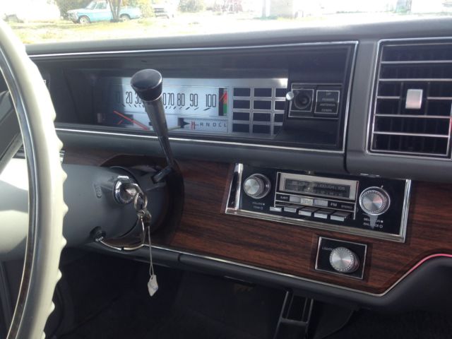 1975 Buick Riviera - photo 6