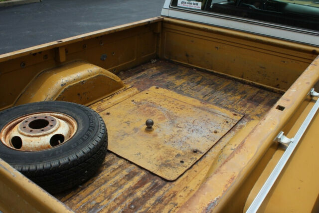 1975 Chevrolet C-30 Camper Special Silverado - photo 13