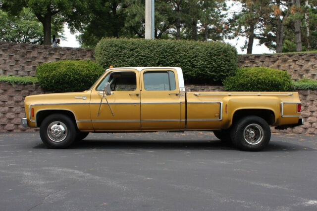 1975 Chevrolet C-30 Camper Special Silverado - photo 5