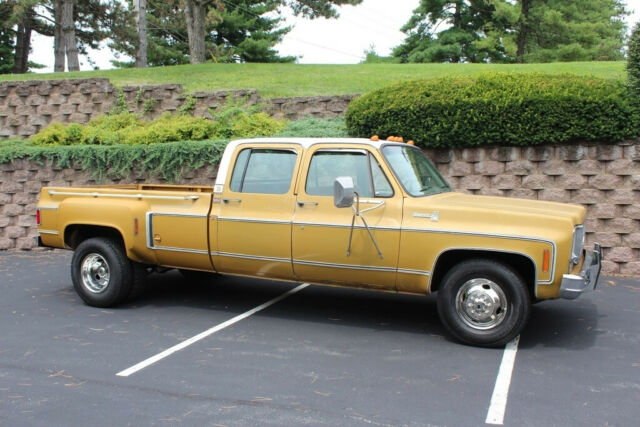 1975 Chevrolet C-30 Camper Special Silverado - photo 6