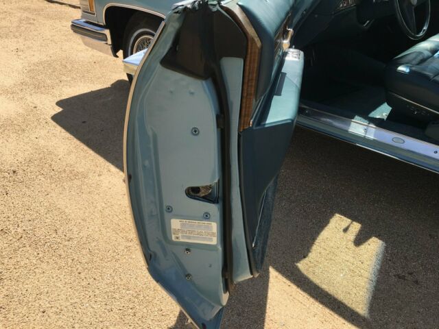 1975 Cadillac DeVille - photo 6