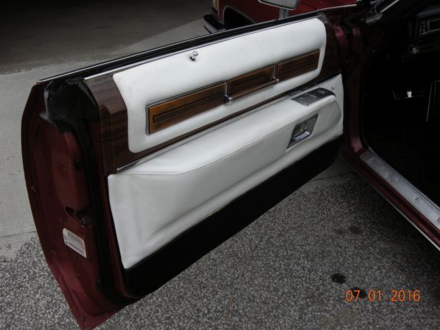 1975 Cadillac DeVille 2 door hardtop - photo 8