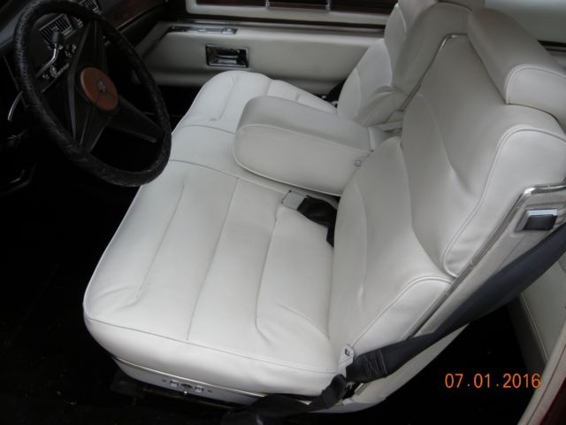 1975 Cadillac DeVille 2 door hardtop - photo 9
