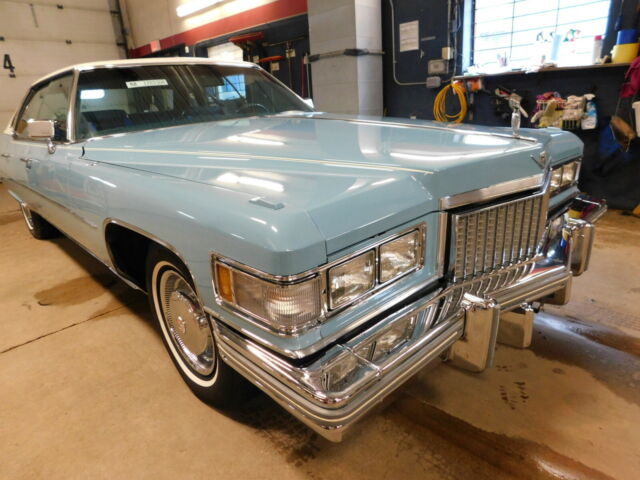 1975 Cadillac DeVille - photo 2