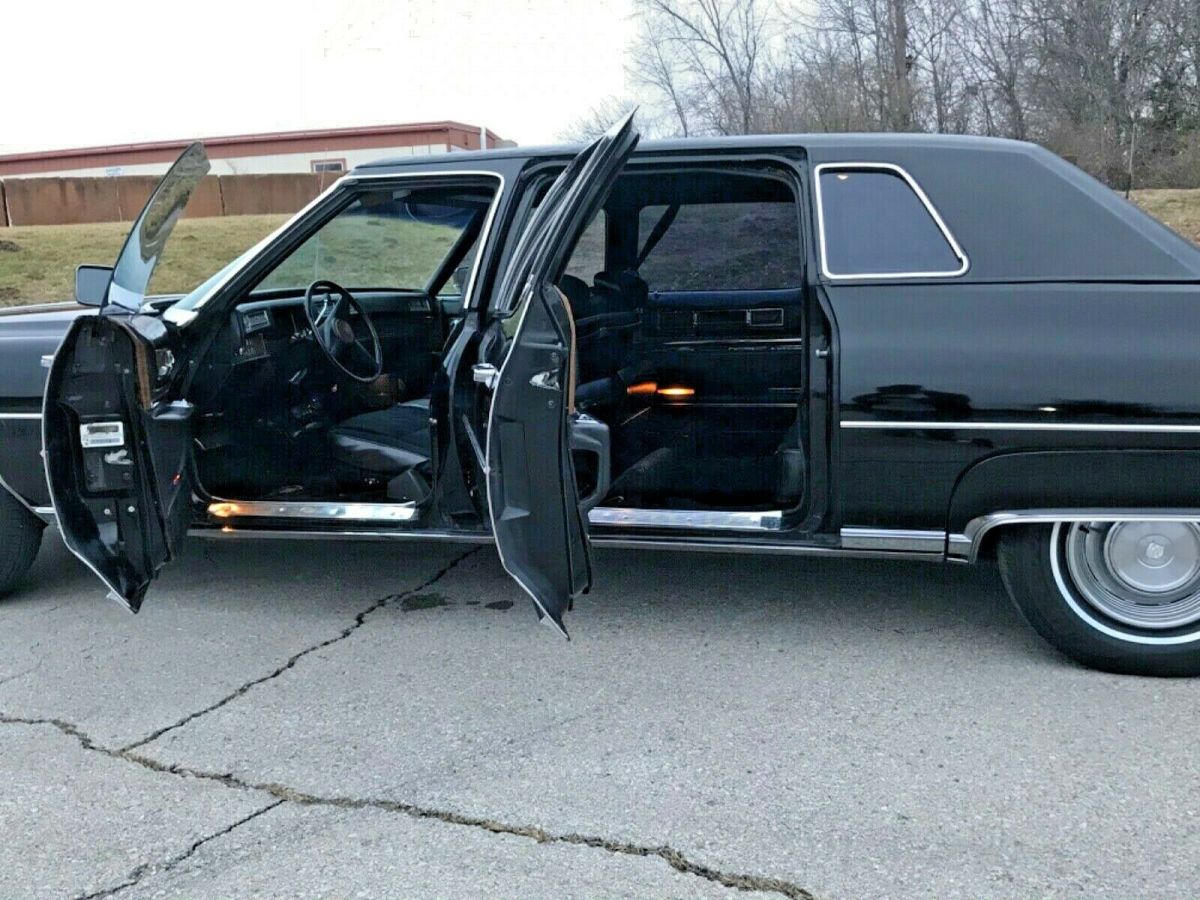 1975 Cadillac Fleetwood - photo 4