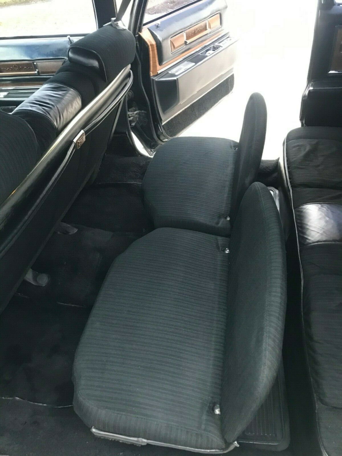 1975 Cadillac Fleetwood - photo 9