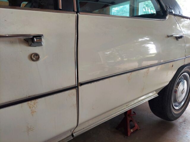 1975 Cadillac Fleetwood Brougham - photo 10