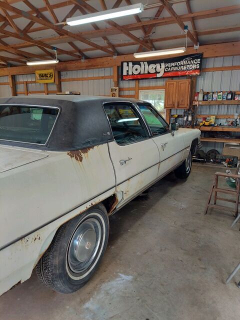 1975 Cadillac Fleetwood Brougham - photo 2