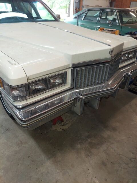 1975 Cadillac Fleetwood Brougham - photo 5
