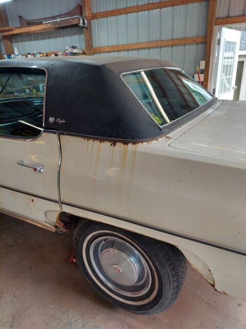 1975 Cadillac Fleetwood Brougham - photo 9
