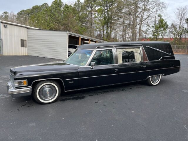 1975 Cadillac Fleetwood Wagon Black RWD Automatic hearse 1975 Cadillac Fleetwood hearse