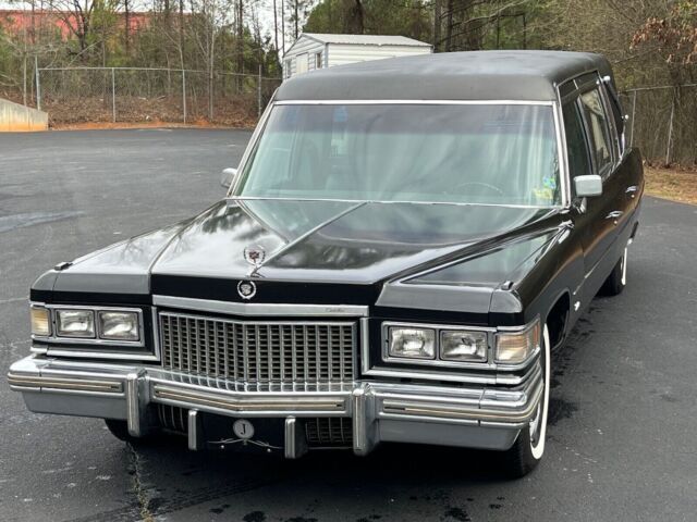 1975 Cadillac Fleetwood hearse - photo 3
