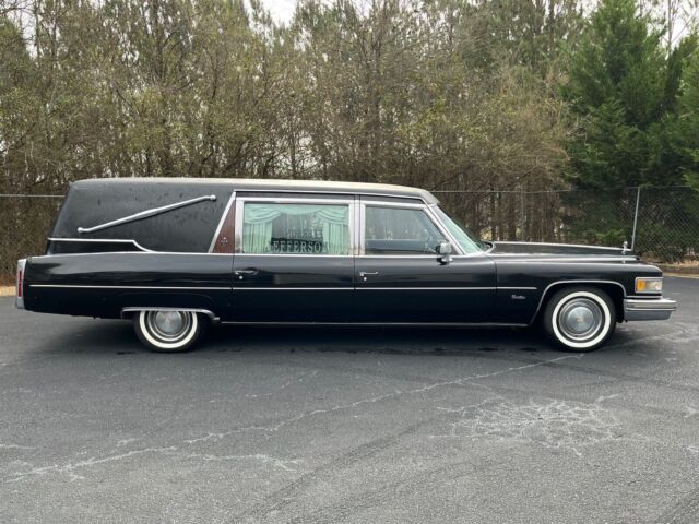 1975 Cadillac Fleetwood hearse - photo 5