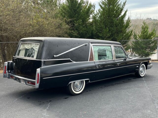 1975 Cadillac Fleetwood hearse - photo 6