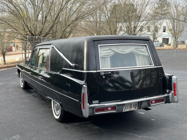 1975 Cadillac Fleetwood hearse - photo 8