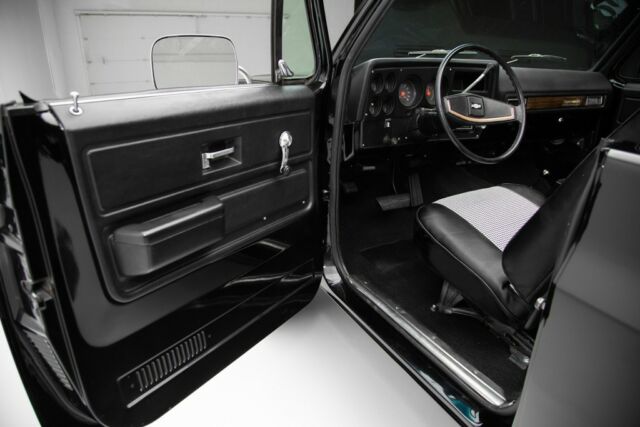 1975 Chevrolet Blazer 4WD Topless Show Truck - photo 12