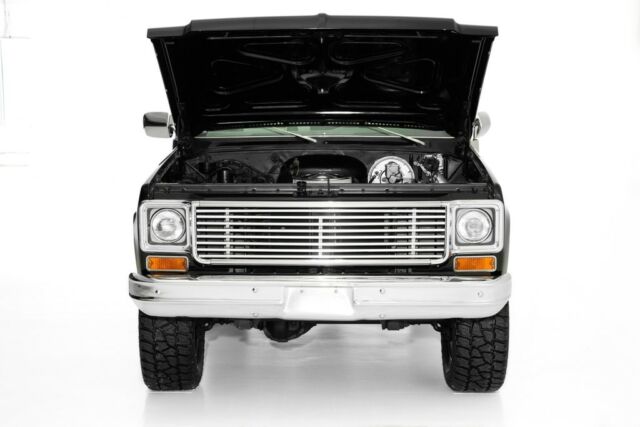 1975 Chevrolet Blazer 4WD Topless Show Truck WINTER CLEARANCE PRICED - photo 4