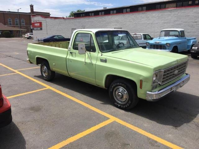 1975 Chevrolet C-10 Custom Deluxe - photo 2