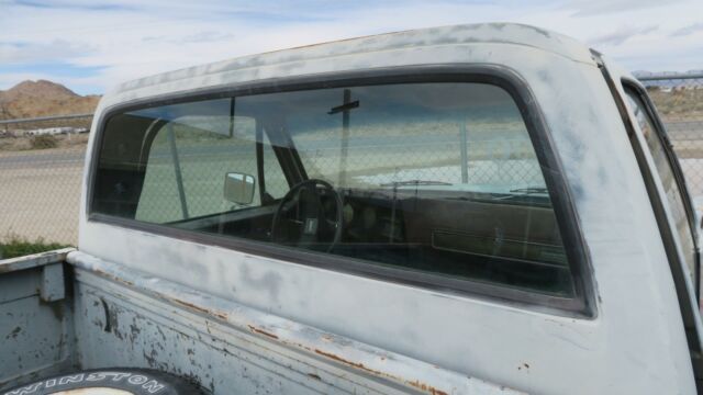 1975 Chevrolet C-10 Custom deluxe California truck! RUST FREE! - photo 10