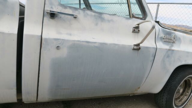 1975 Chevrolet C-10 Custom deluxe California truck! RUST FREE! - photo 8