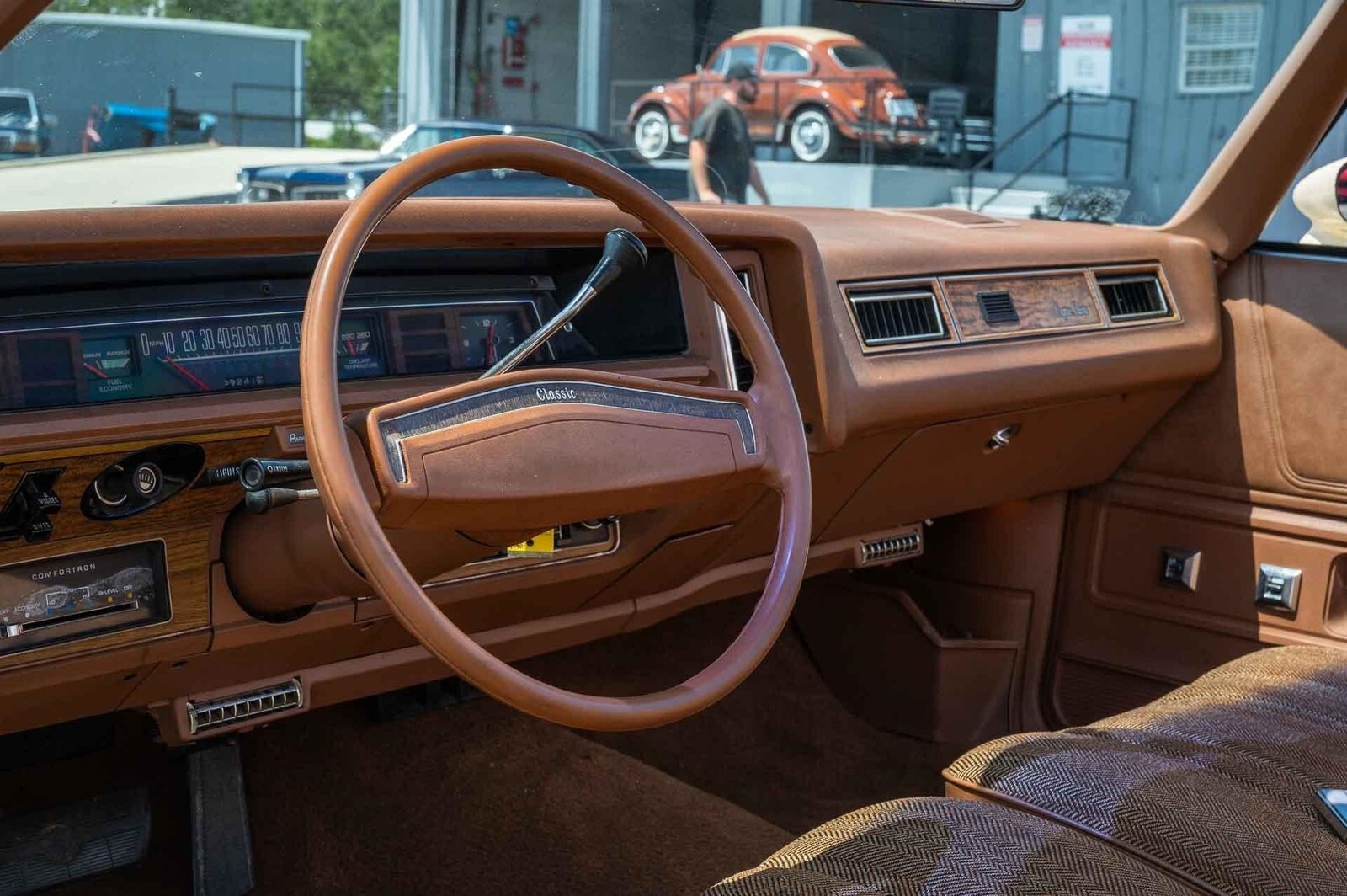1975 Chevrolet Caprice Convertible, 1 Owner, Highly Optioned, Big Block 4 - photo 12