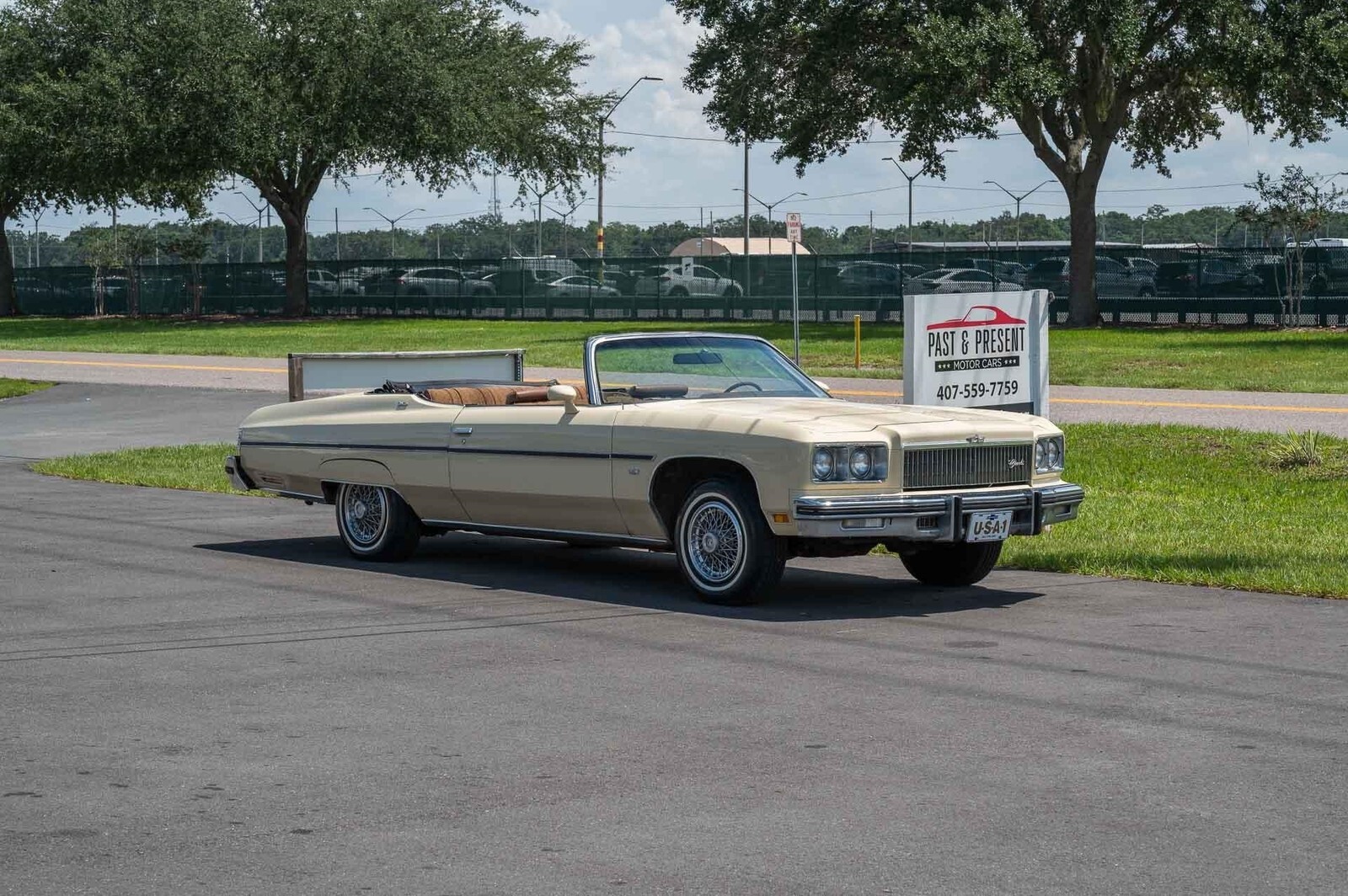 1975 Chevrolet Caprice Convertible, 1 Owner, Highly Optioned, Big Block 4 - photo 9