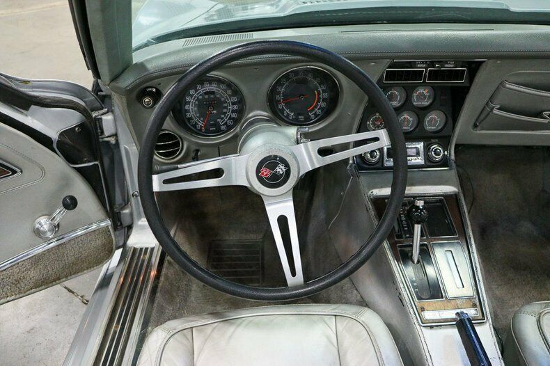 1975 Chevrolet Corvette - photo 12