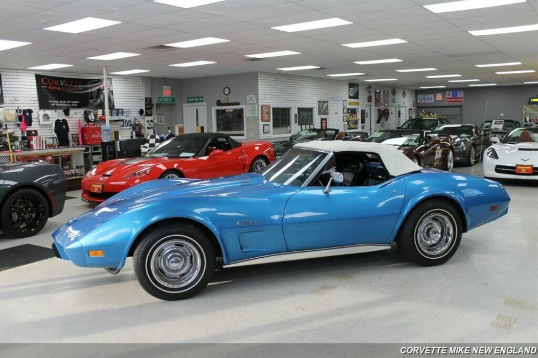 1975 Chevrolet Corvette Convertible - photo 2