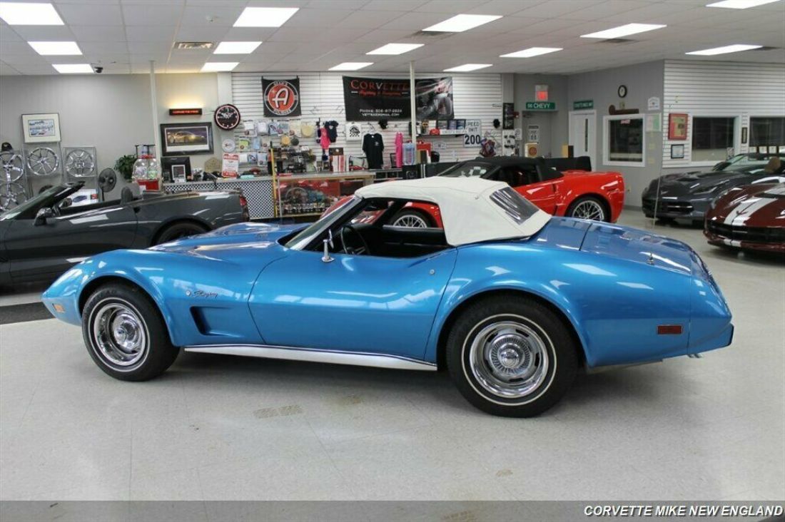 1975 Chevrolet Corvette Convertible - photo 3