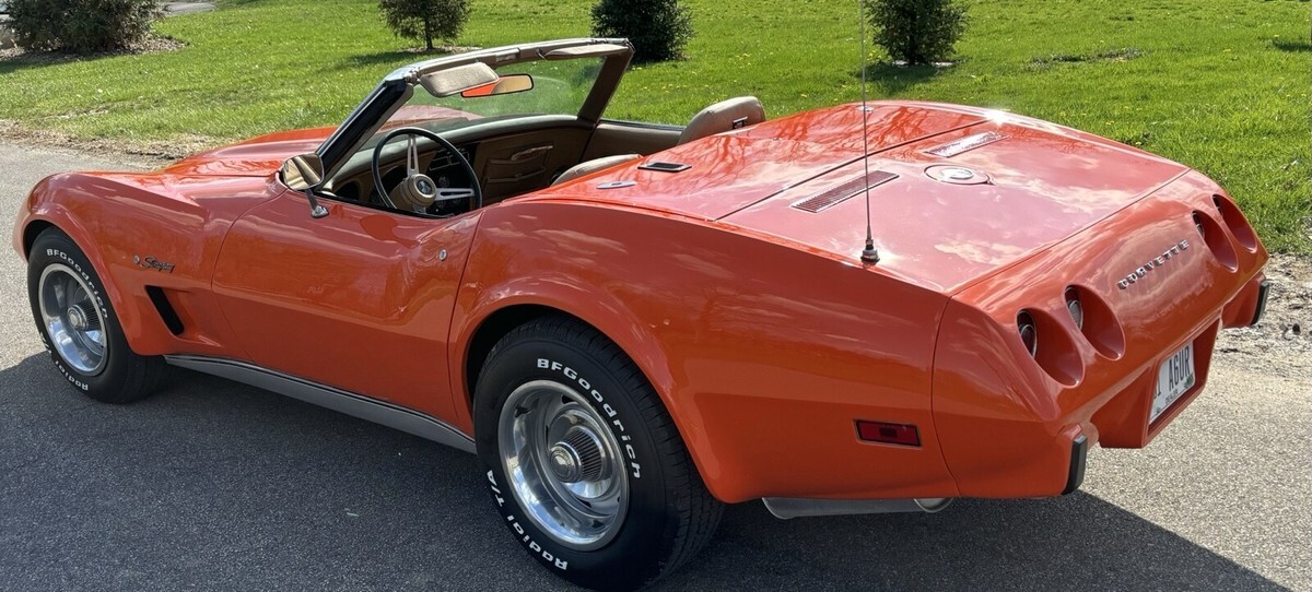 1975 Chevrolet Corvette 4 speed Convertible - photo 11