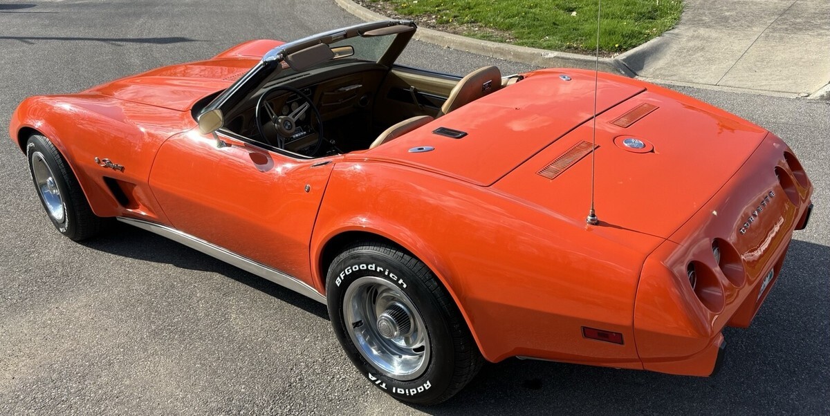 1975 Chevrolet Corvette 4 speed Convertible - photo 6